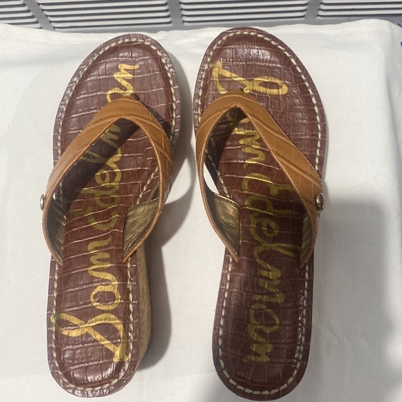 SAM EDELMAN Brown Wedge Sandals - Size 9 - Elegant  - 2 ¾” Inch Wedge - Picture 2 of 8